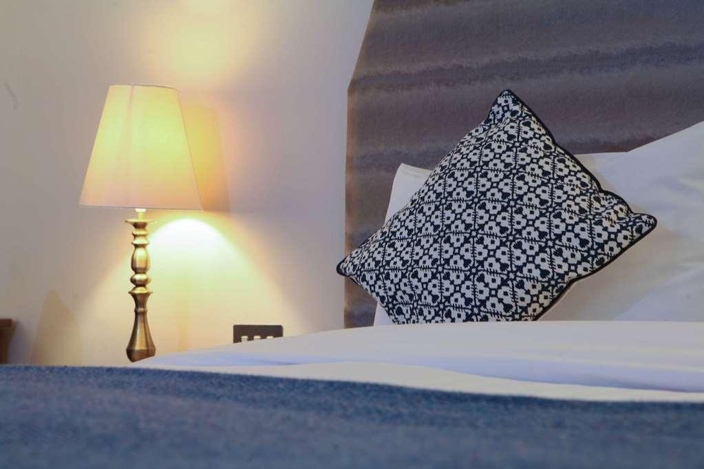 The House Hotel, An Ascend Hotel Collection Member غالواي الغرفة الصورة